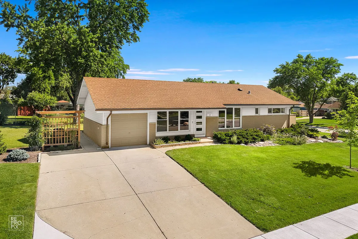 580 NEWARK LN, Hoffman Estates, IL 60169