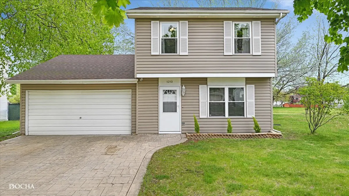 1210 Camden LN, Aurora, IL 60504