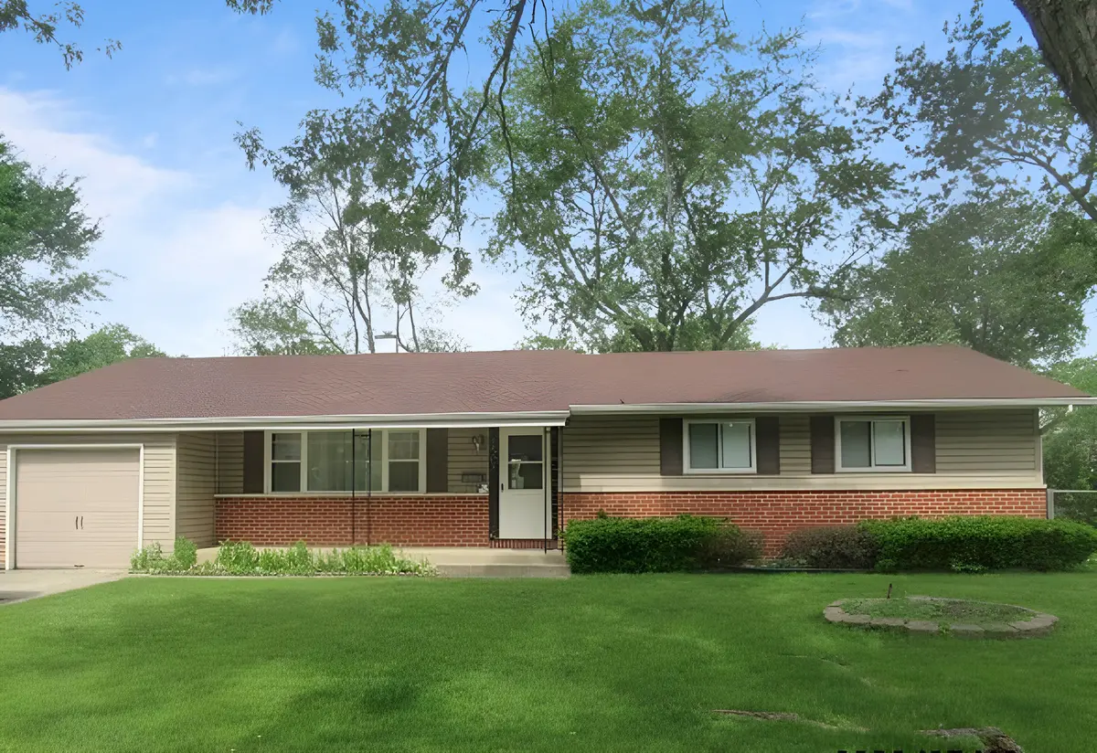 150 N Cady DR, Palatine, IL 60074
