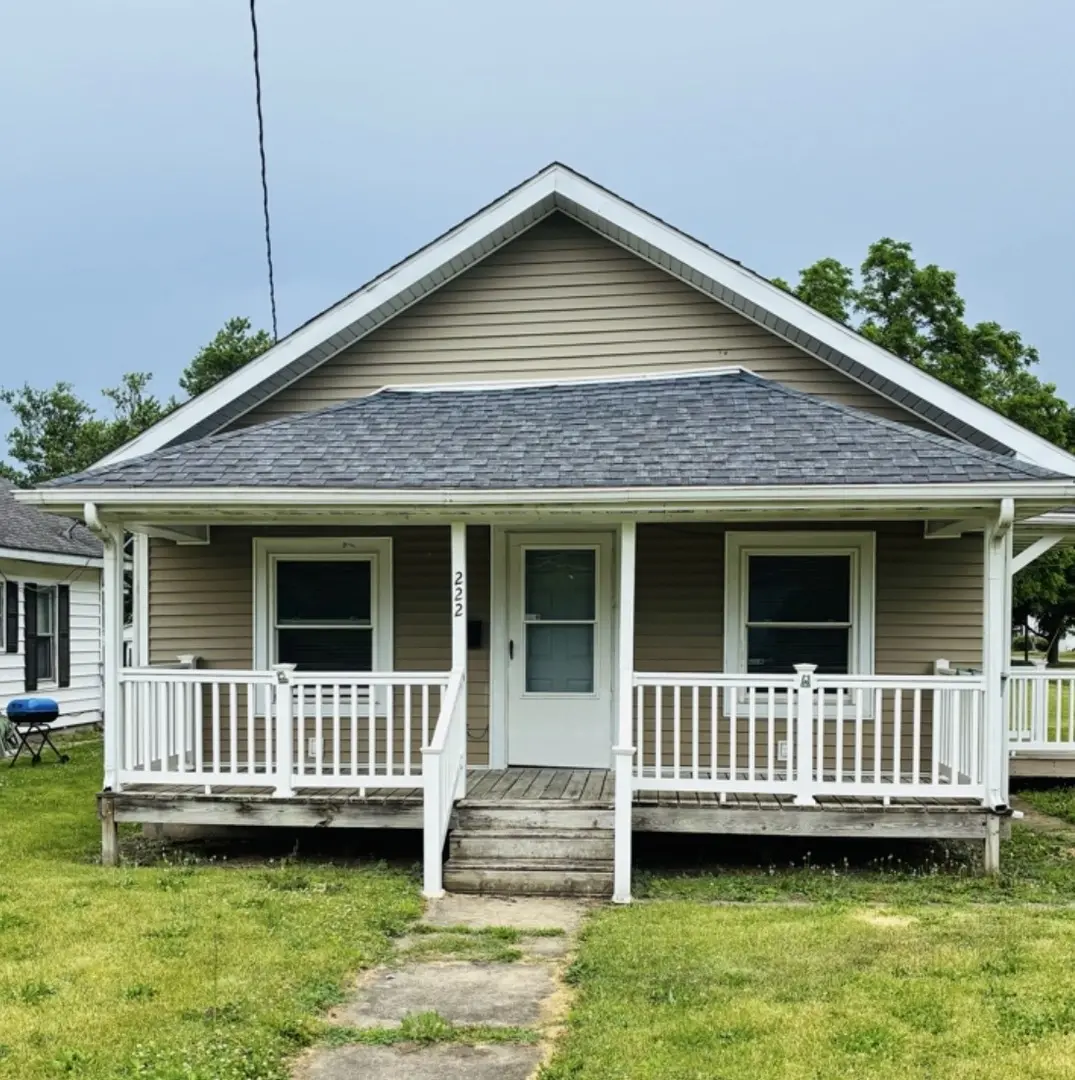 222 E Thompson AVE, Hoopeston, IL 60942