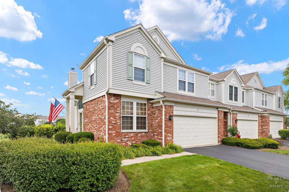 1 Parkside CT, Algonquin, IL 60102