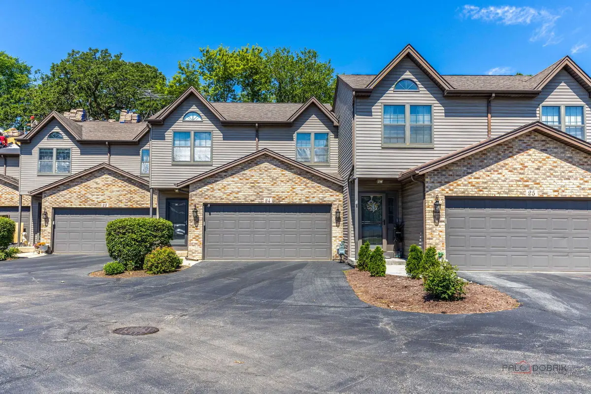 24 Garden Crescent CT, Elgin, IL 60123