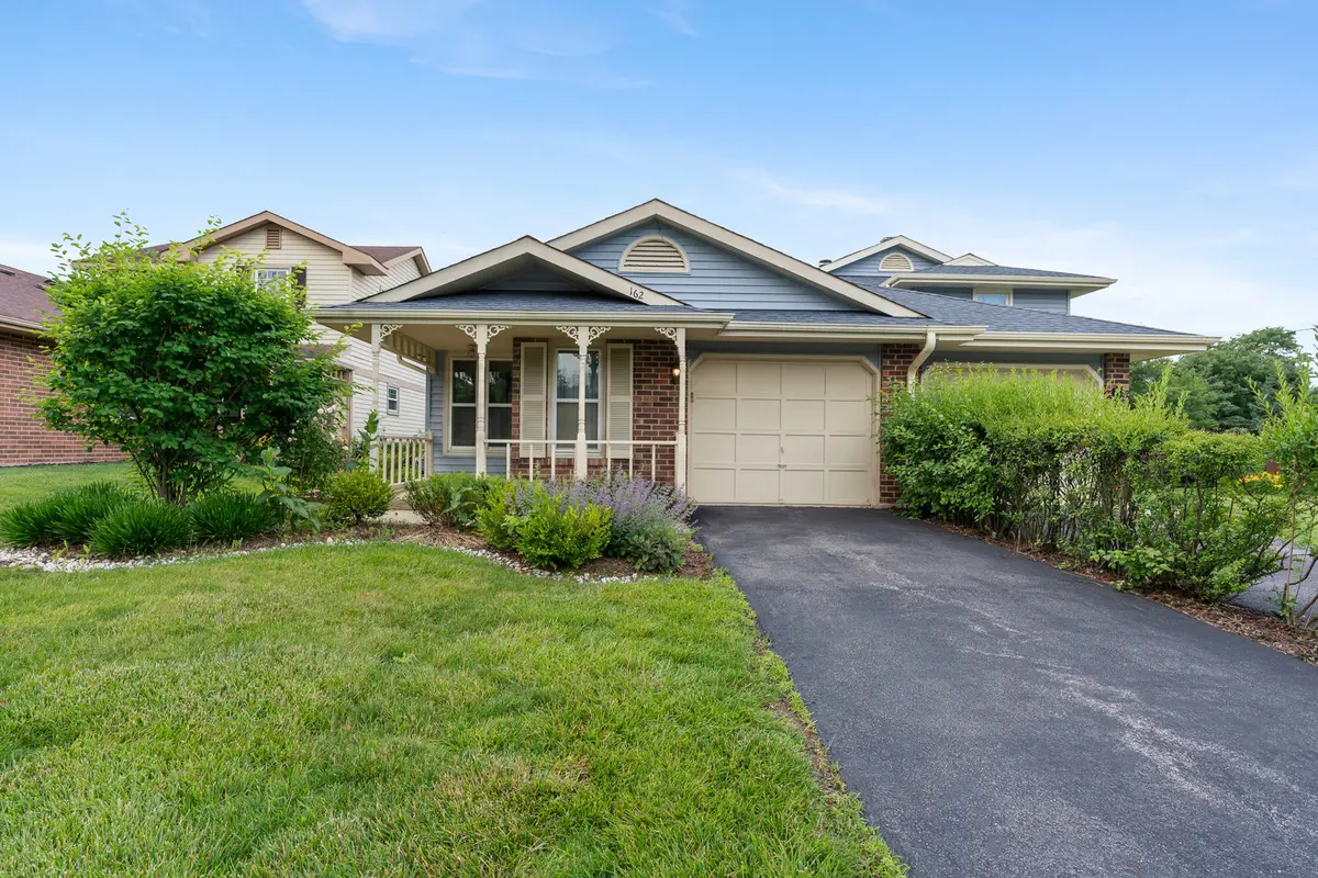 162 Pier CT, Naperville, IL 60565