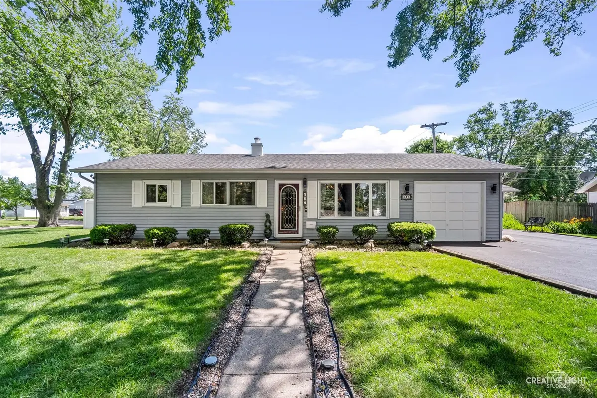 547 Hiawatha DR, Ottawa, IL 61350