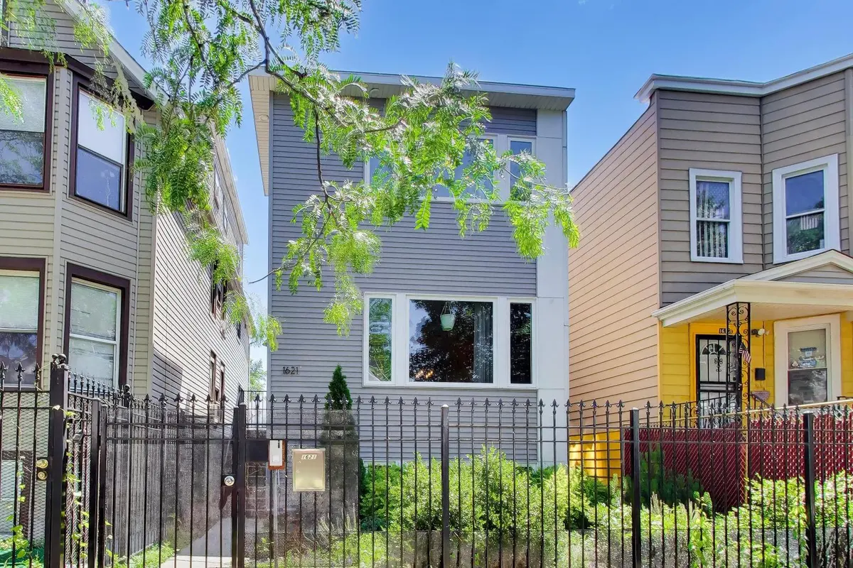 1621 N Spaulding AVE, Chicago, IL 60647