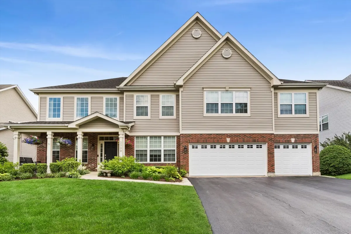 2309 River Hills LN, Bolingbrook, IL 60490