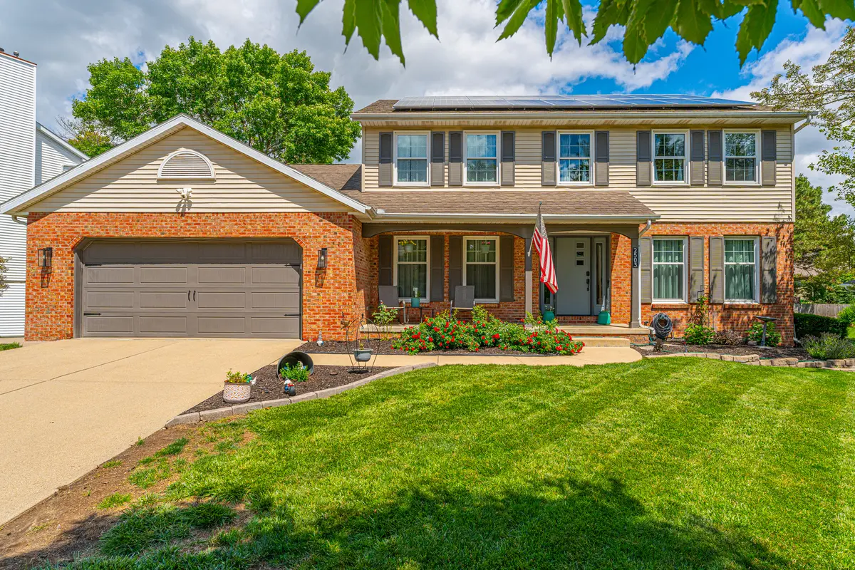 2503 Blarney Stone LN, Bloomington, IL 61704
