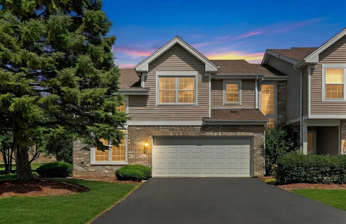 999 Willow ST, Itasca, IL 60143