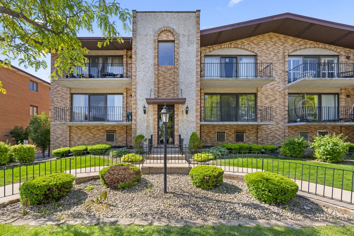 4101 W 93rd PL #1-B, Oak Lawn, IL 60453