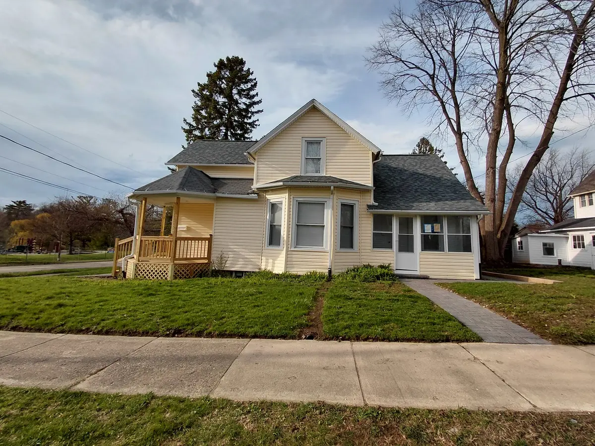 523 S McAlister AVE, Waukegan, IL 60085