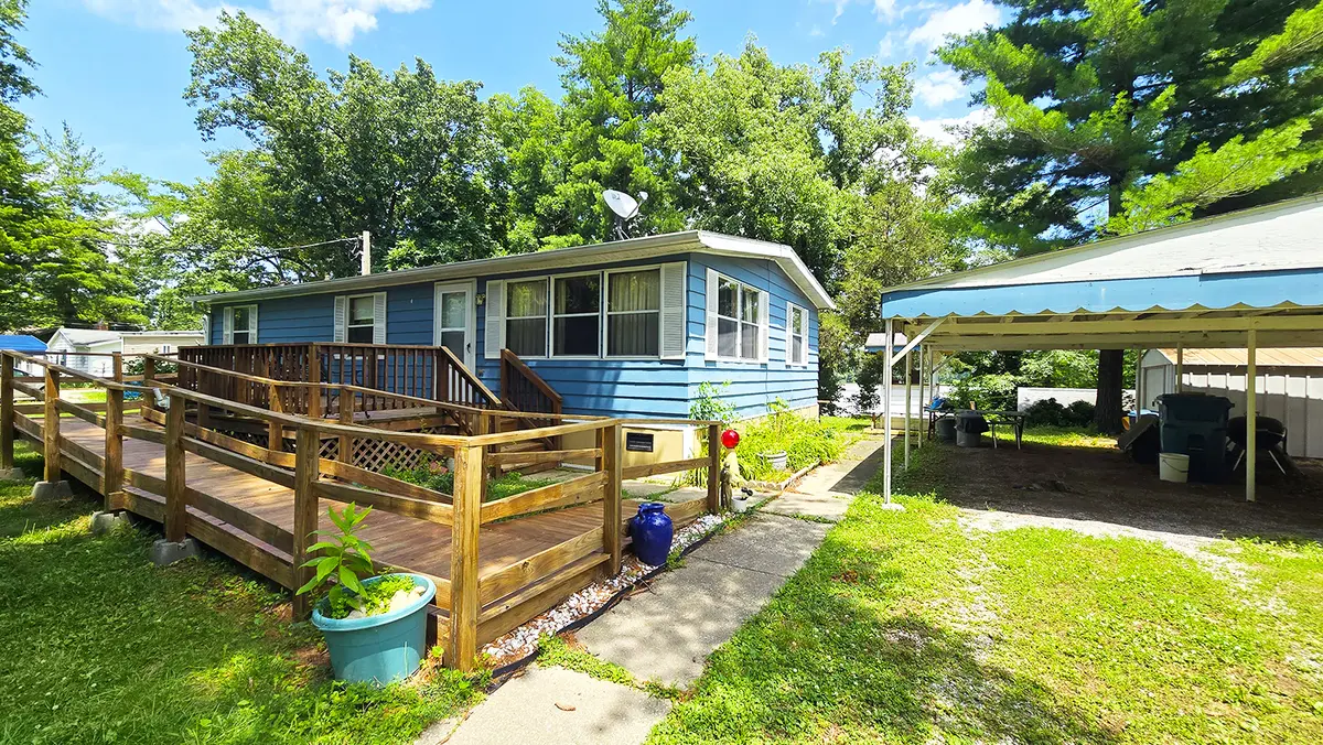 1750 Moonglow RD, Centralia, IL 62801
