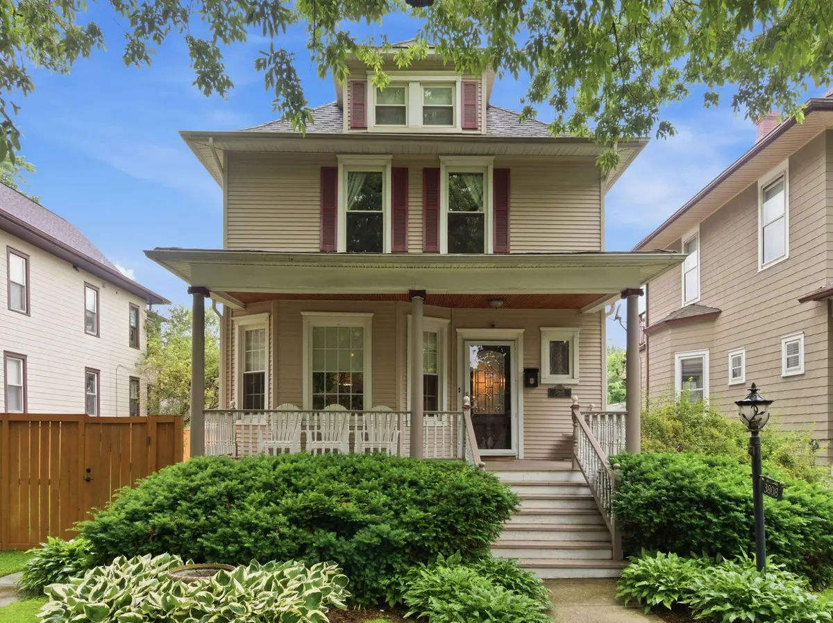 3808 N Ridgeway AVE, Chicago, IL 60618