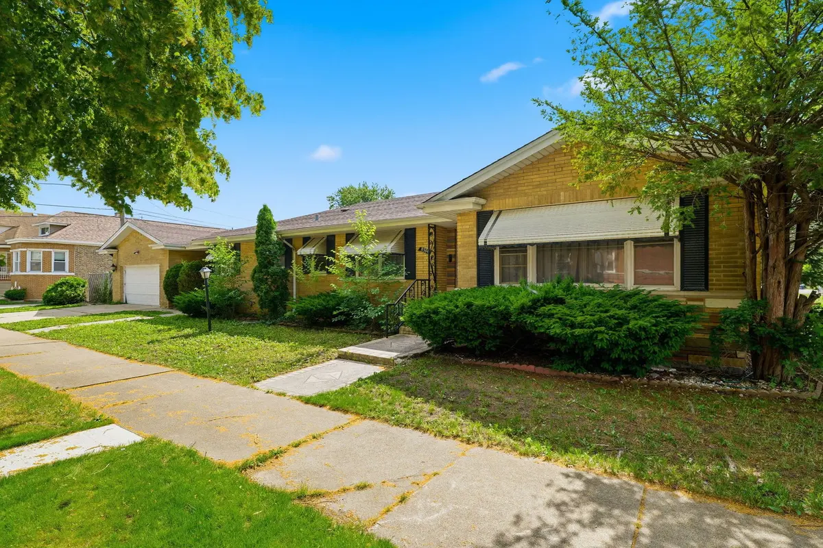 8300 S Hermitage AVE, Chicago, IL 60620