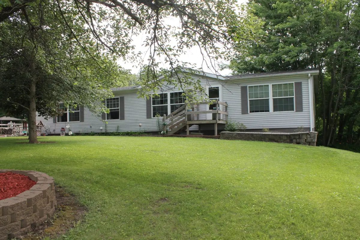 1462 303rd ST, Sherrard, IL 61281
