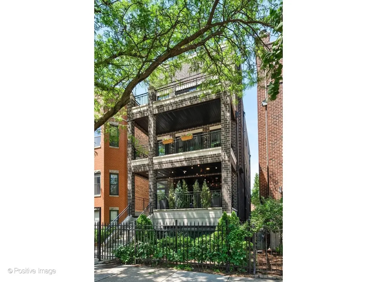 2506 N Southport AVE #1, Chicago, IL 60614