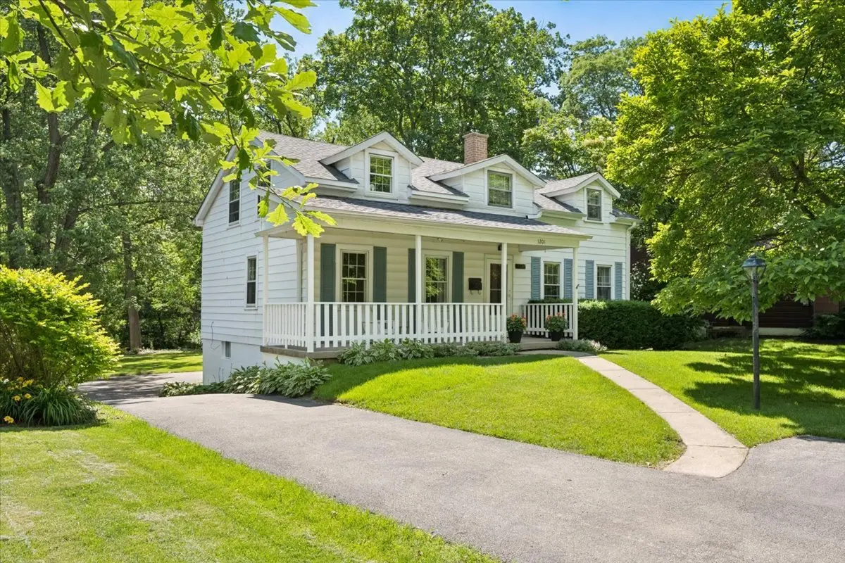 Address not disclosed, Glenview, IL 60025