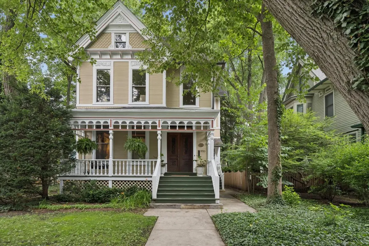 1220 Maple AVE, Evanston, IL 60202