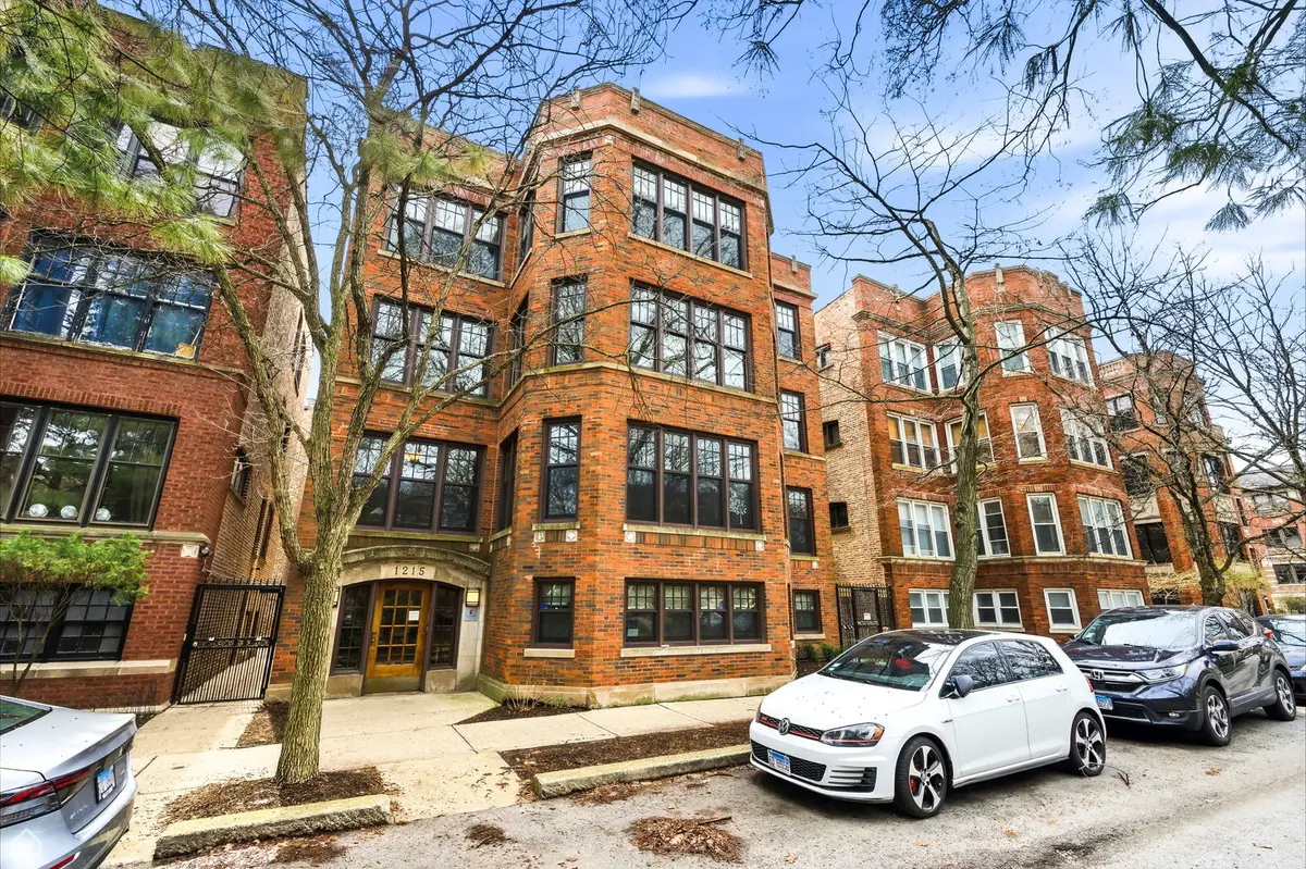 1215 E Madison Park AVE #3, Chicago, IL 60615