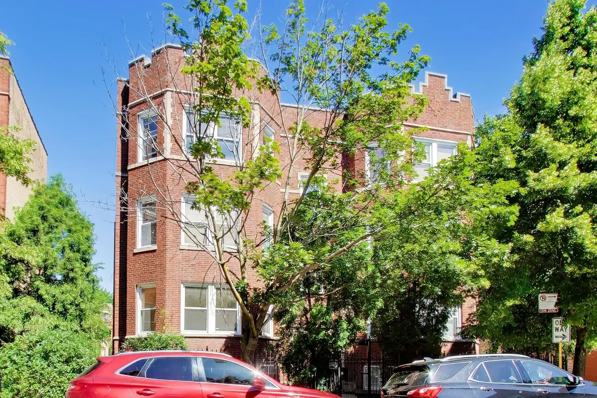 2730 N Sawyer AVE #1S, Chicago, IL 60647