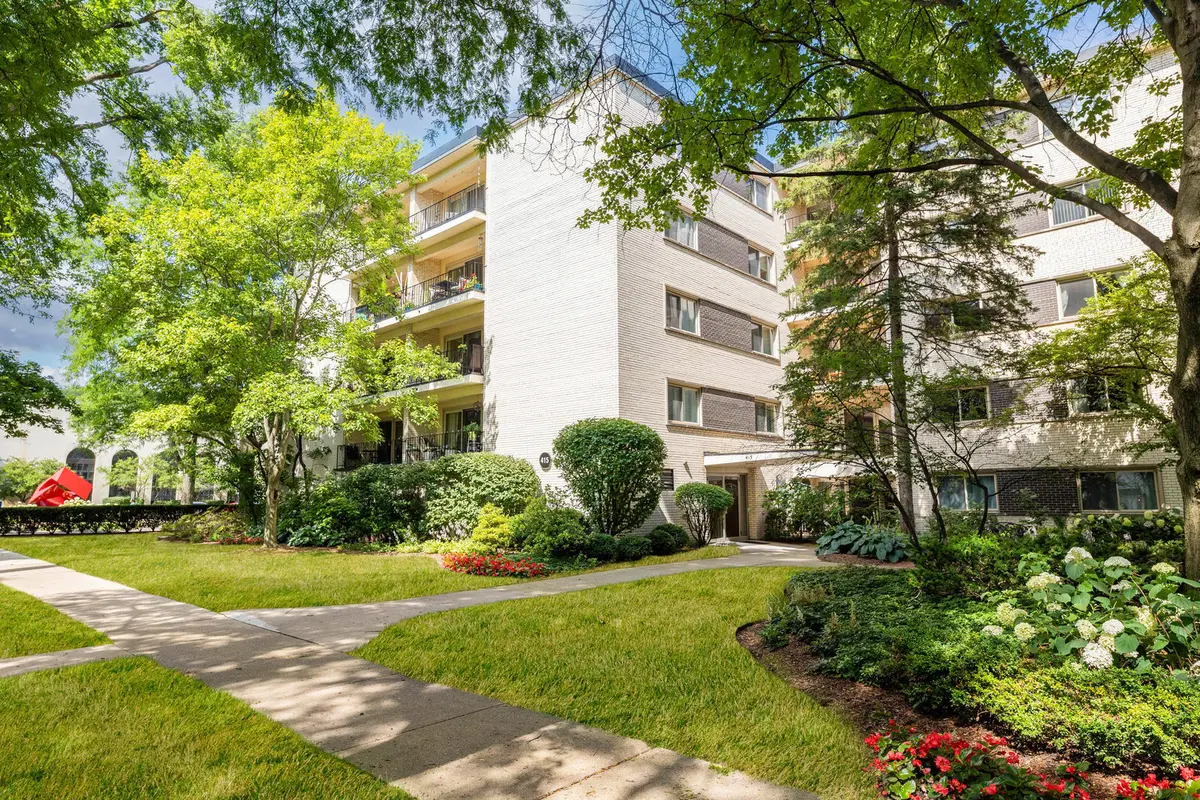 415 Franklin AVE #2C, River Forest, IL 60305