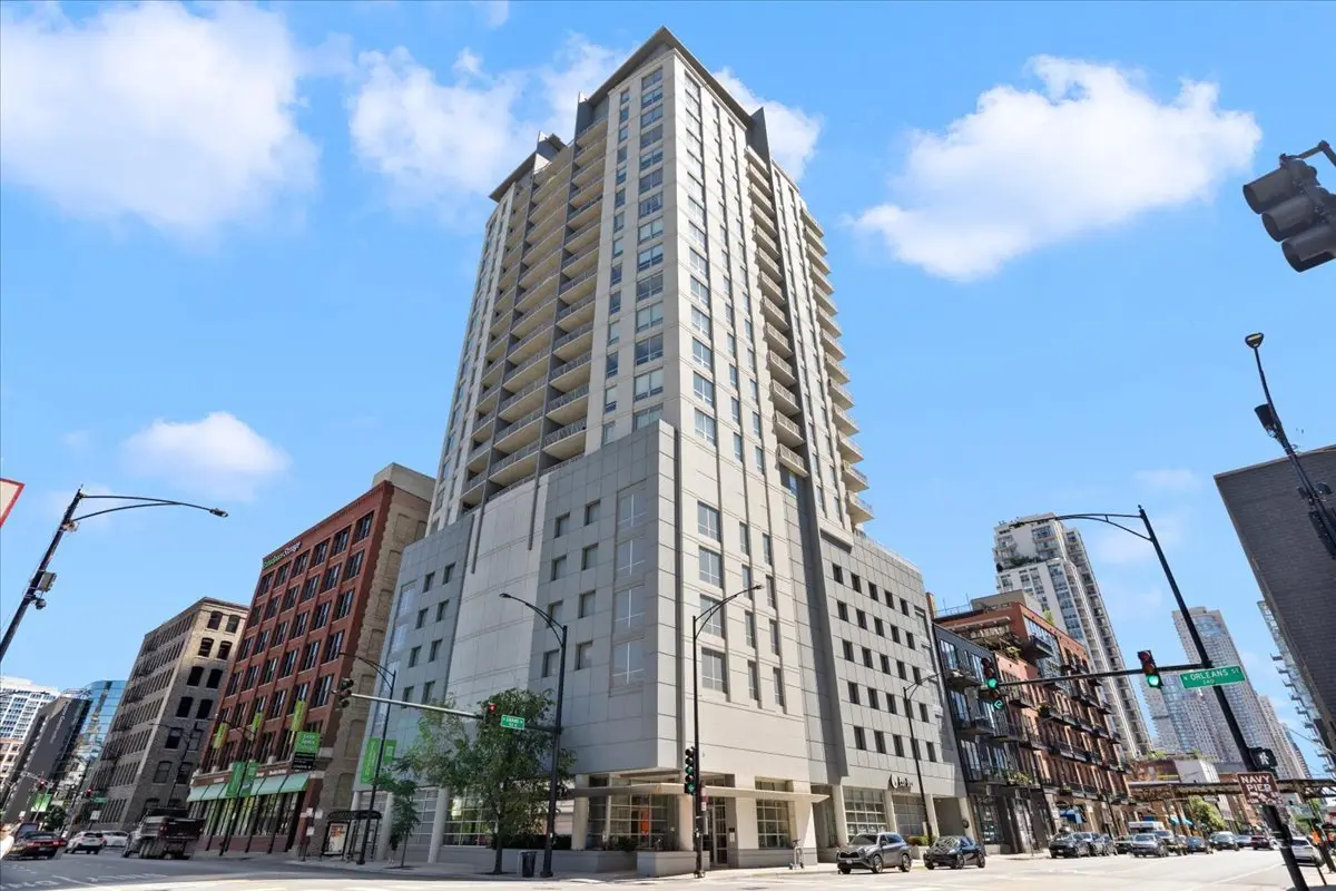 330 W Grand AVE #1104, Chicago, IL 60654