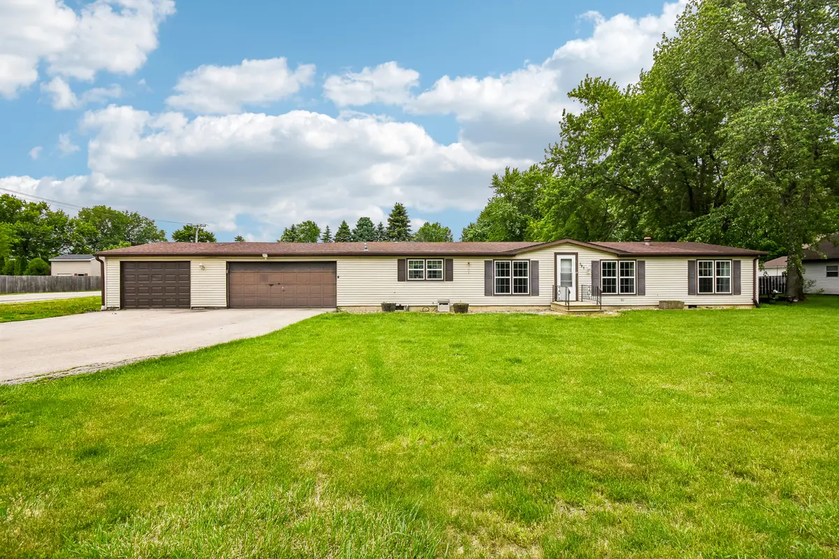 197 E Cermak RD, Braidwood, IL 60408