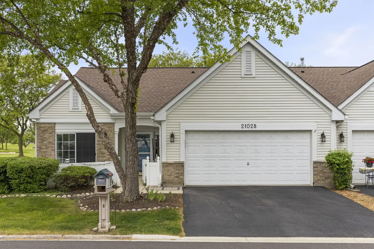 21028 W Snowberry LN E, Plainfield, IL 60544
