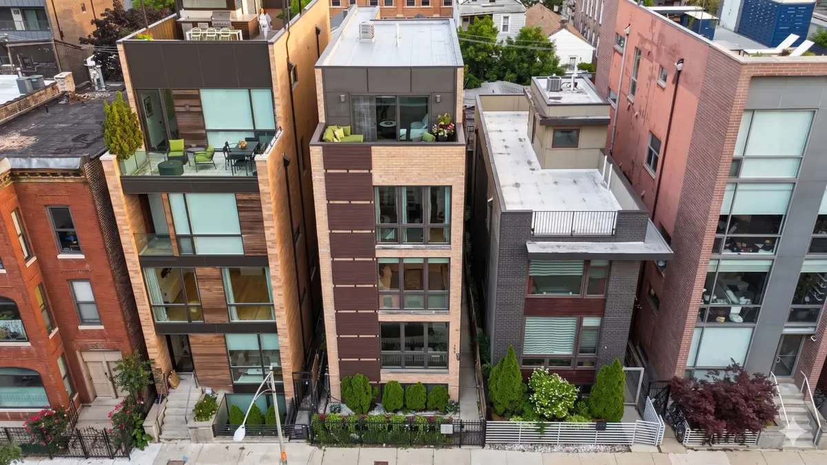 722 N Ada ST #3, Chicago, IL 60642