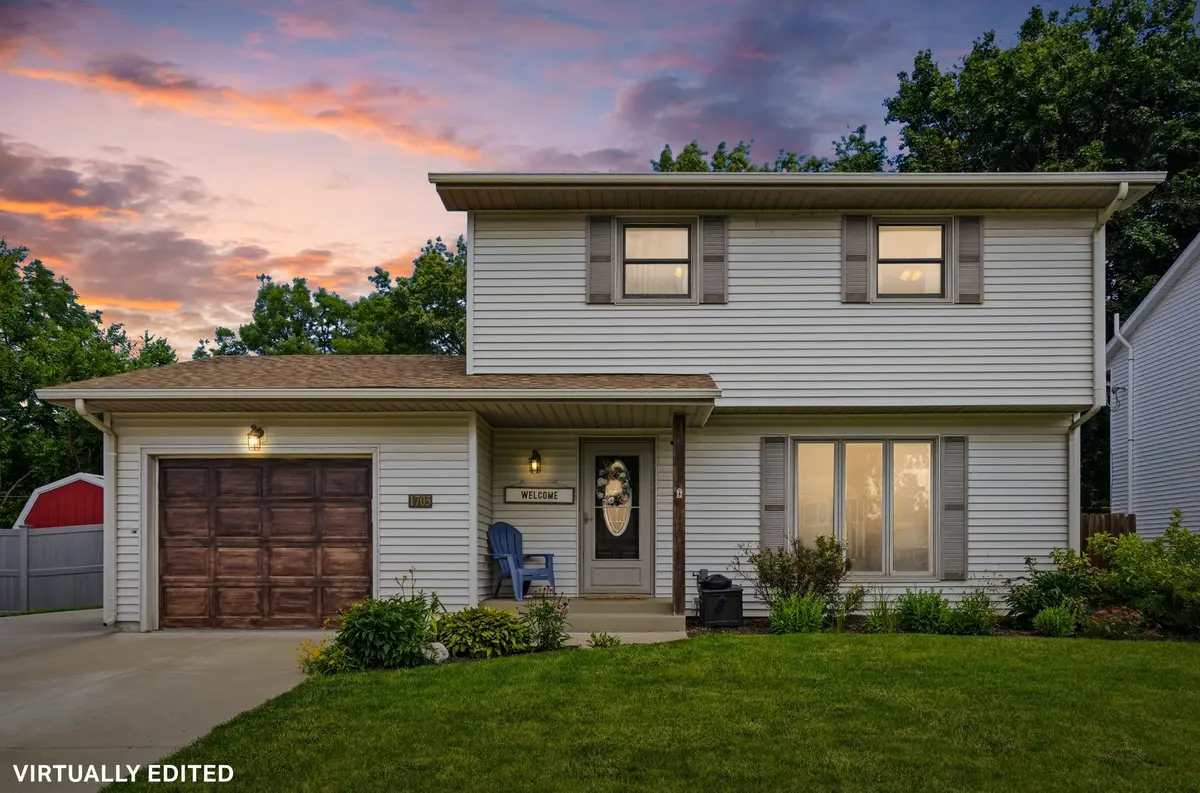 1705 88th AVE W, Rock Island, IL 61201