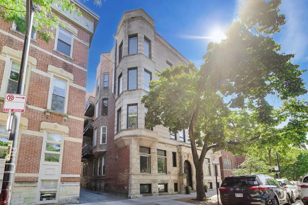 351 W DICKENS AVE #2E, Chicago, IL 60614