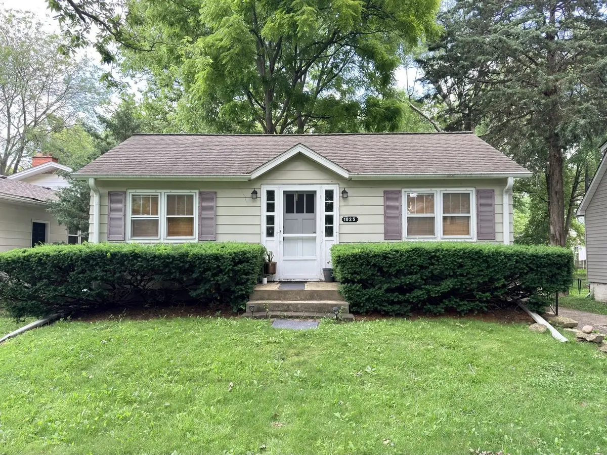 1025 Kendall ST, Geneva, IL 60134