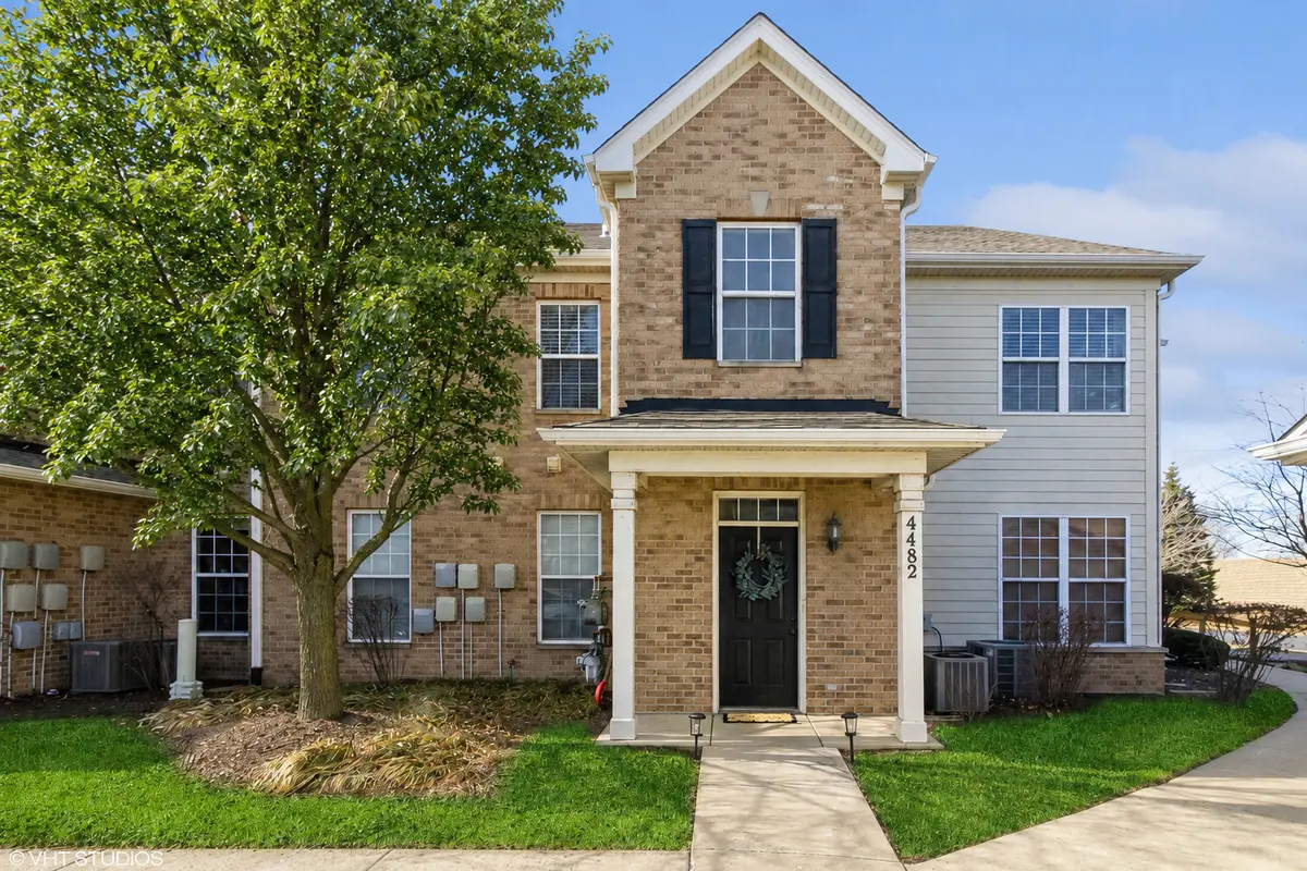 4482 Timber Ridge CT #4482, Joliet, IL 60431