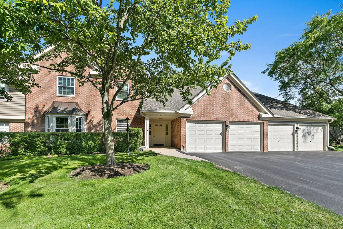 2870 Meadow LN #V1, Schaumburg, IL 60193