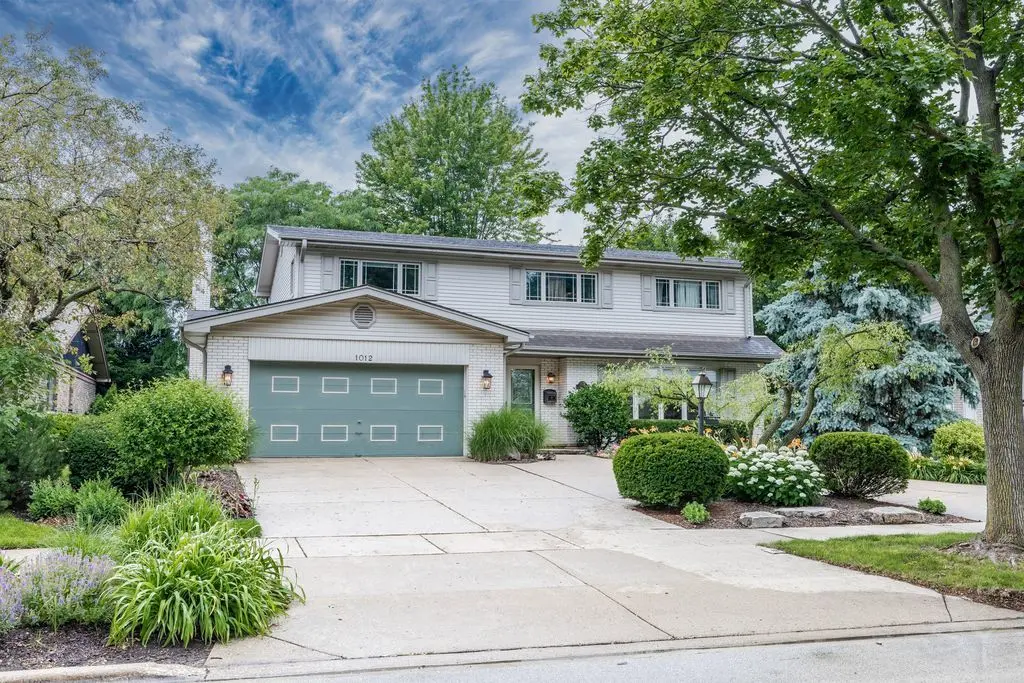 1012 S Church RD, Mount Prospect, IL 60056