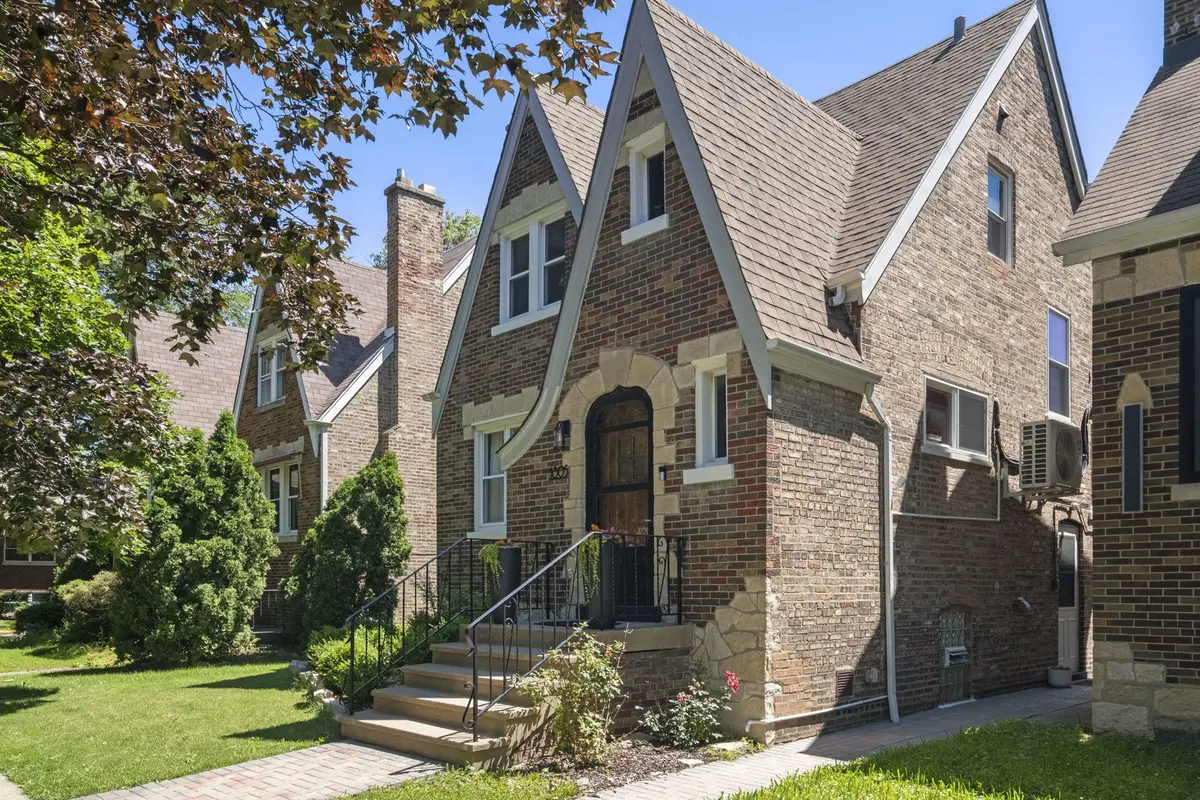 1805 Wesley AVE, Berwyn, IL 60402