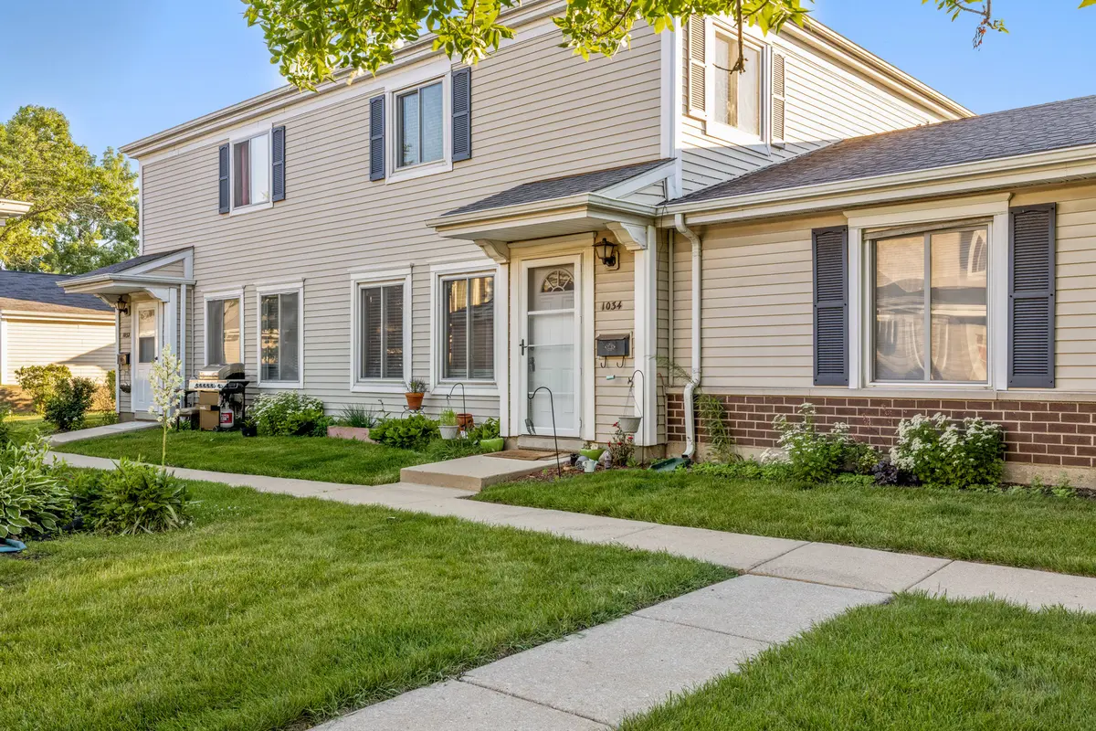 1034 Cove DR #147B, Prospect Heights, IL 60070