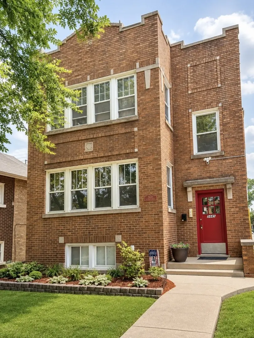 5445 W Melrose ST, Chicago, IL 60641