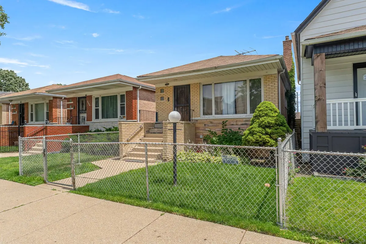 9043 S Carpenter ST, Chicago, IL 60620