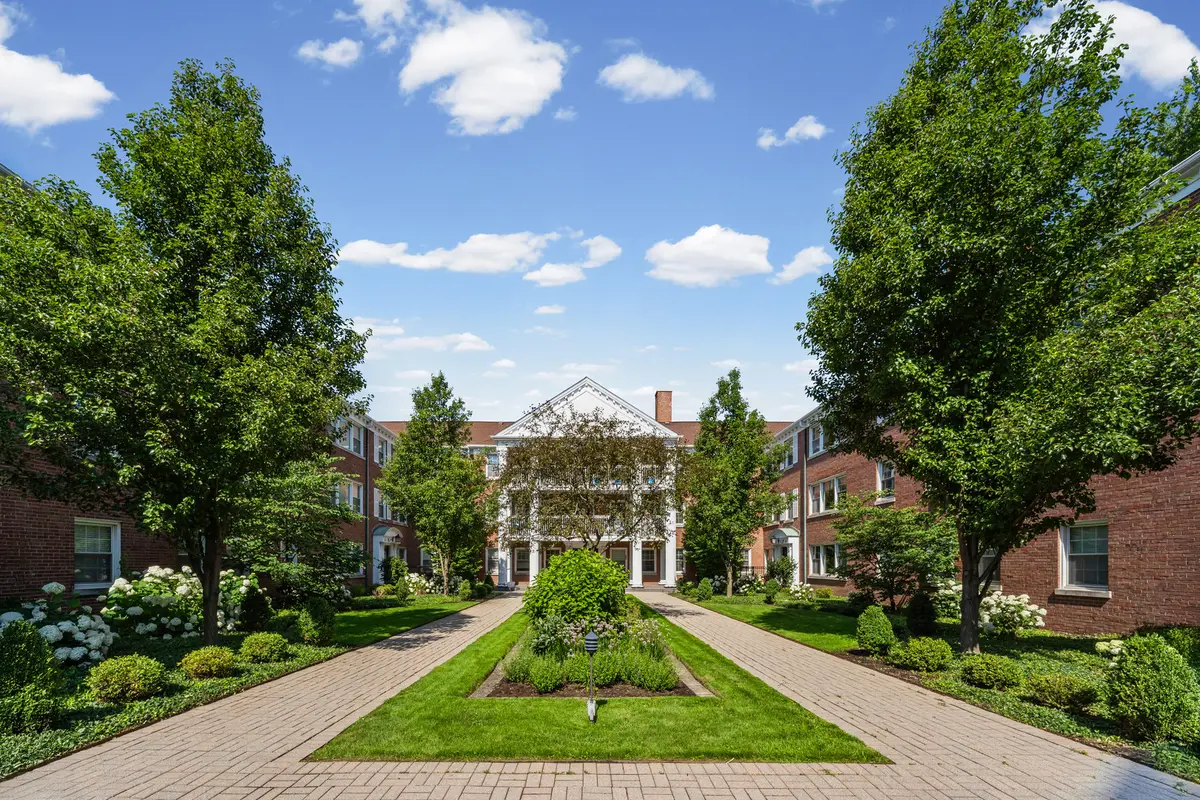 2254 Sherman AVE #2, Evanston, IL 60201