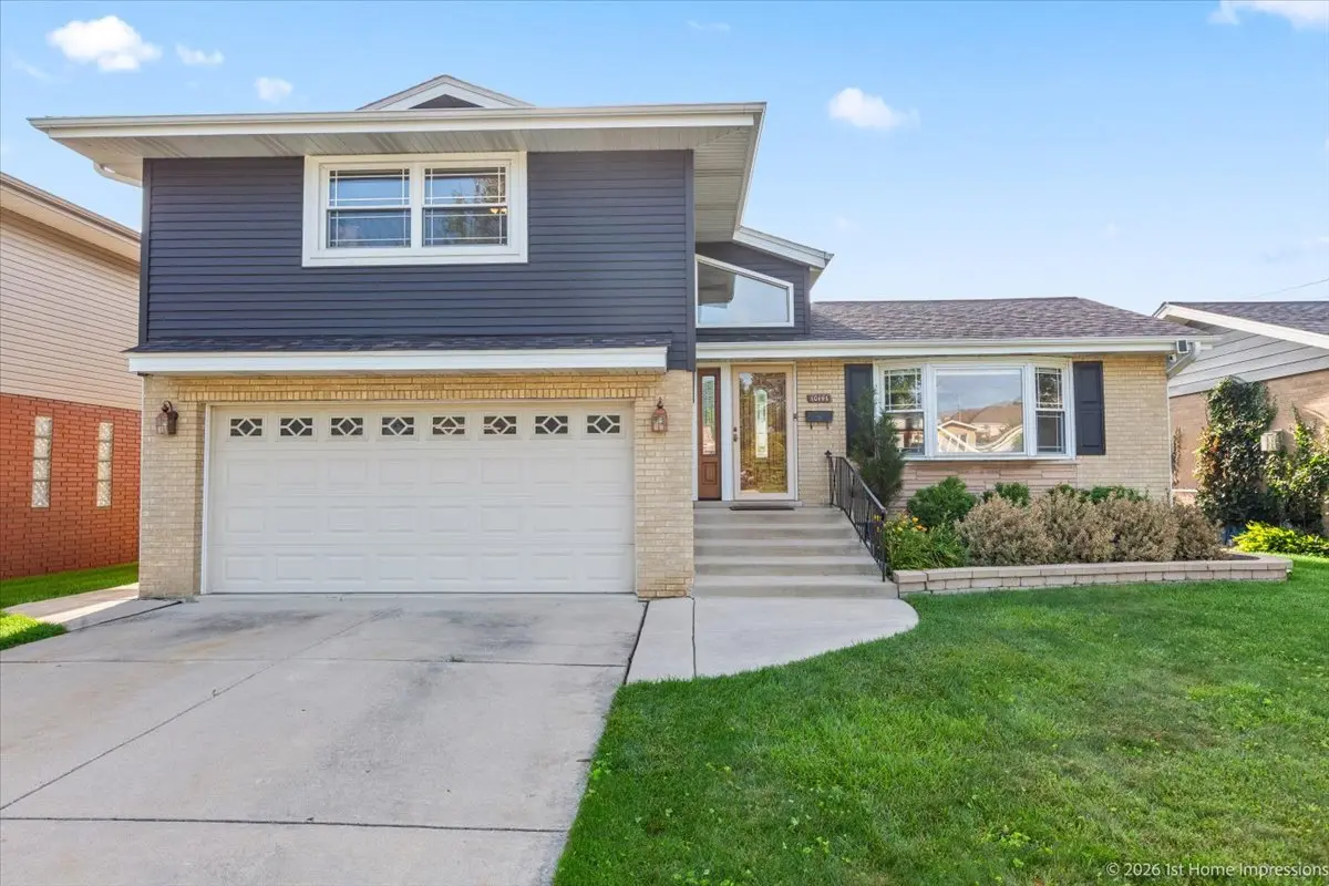 10141 Alice CT, Oak Lawn, IL 60453