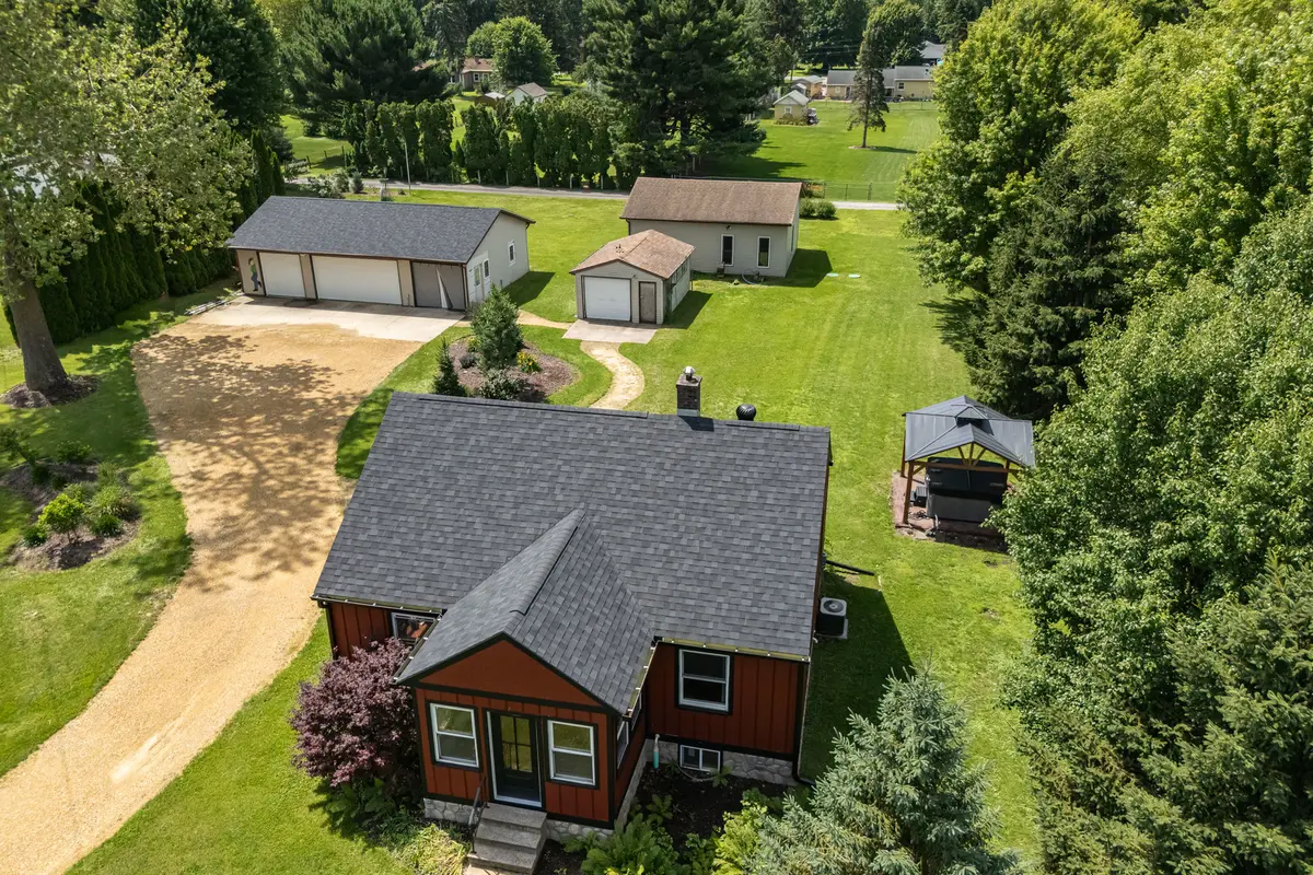 1712 Big Island Pkwy, Rock Island, IL 60201