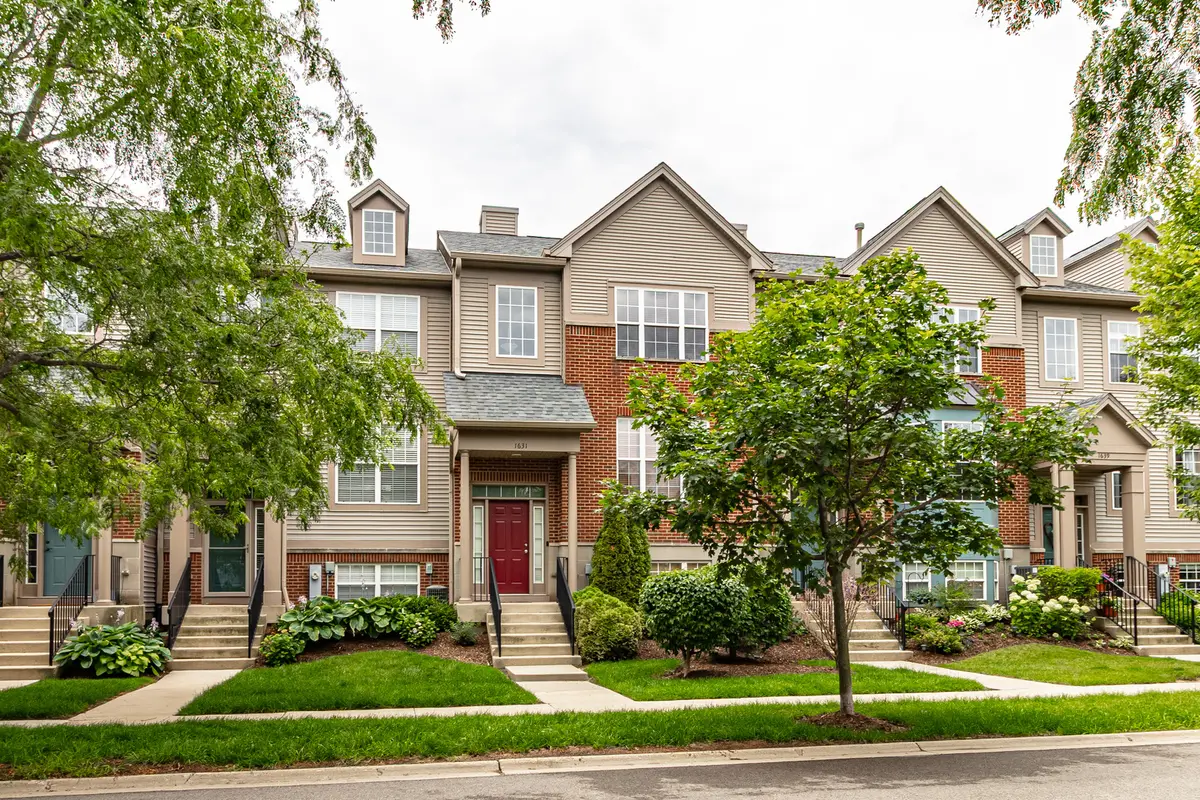 1631 Station Park DR, Grayslake, IL 60030
