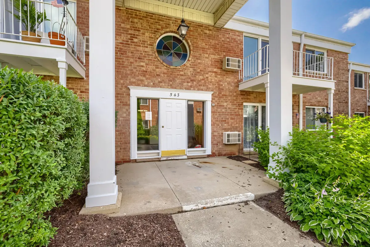 543 Burlington AVE #212, Downers Grove, IL 60515