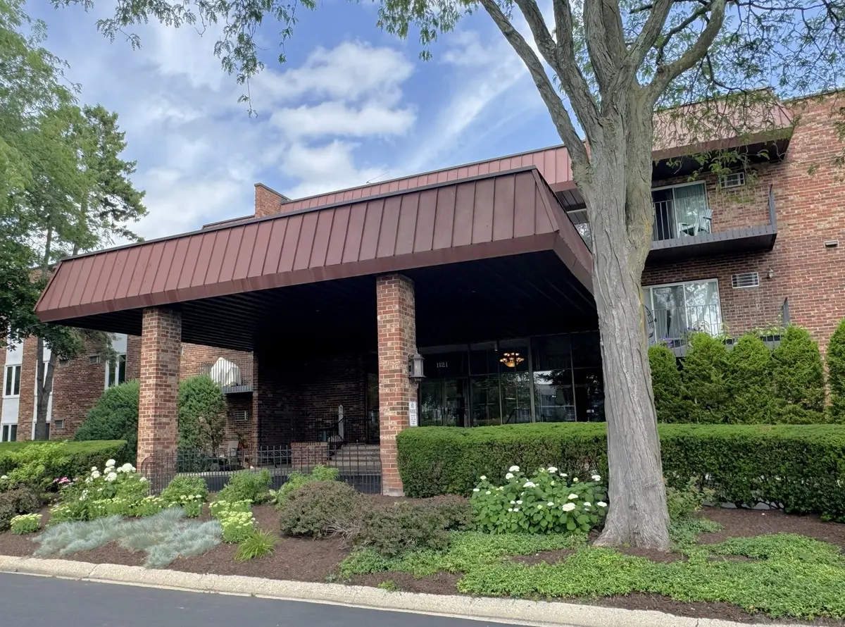 1121 W Ogden AVE #157, Naperville, IL 60563
