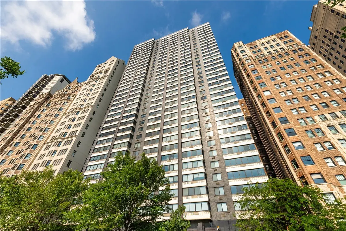1440 N Lake Shore DR #10C, Chicago, IL 60610