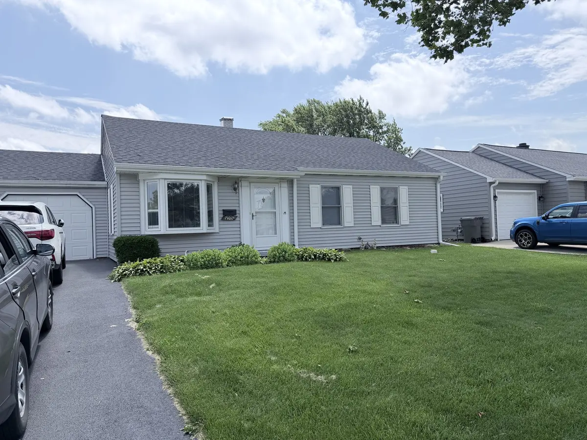 15013 Huntington CT, Orland Park, IL 60462