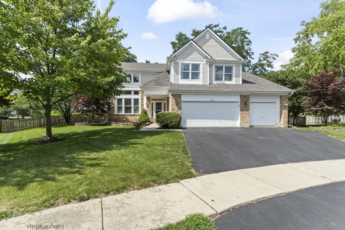 1724 Dorchester CT, Mundelein, IL 60060