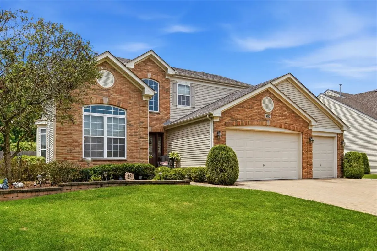 387 S Palmer DR, Bolingbrook, IL 60490