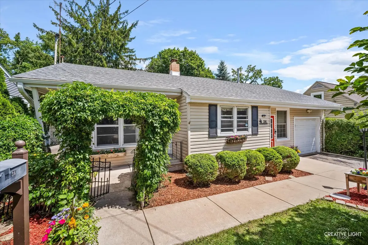 36 Mosedale ST, St. Charles, IL 60174