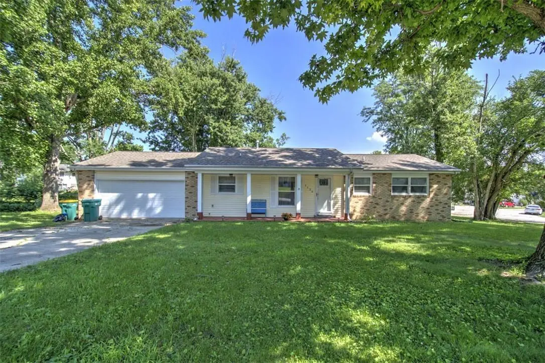 1130 S Wildwood DR, Mt. Zion, IL 62549